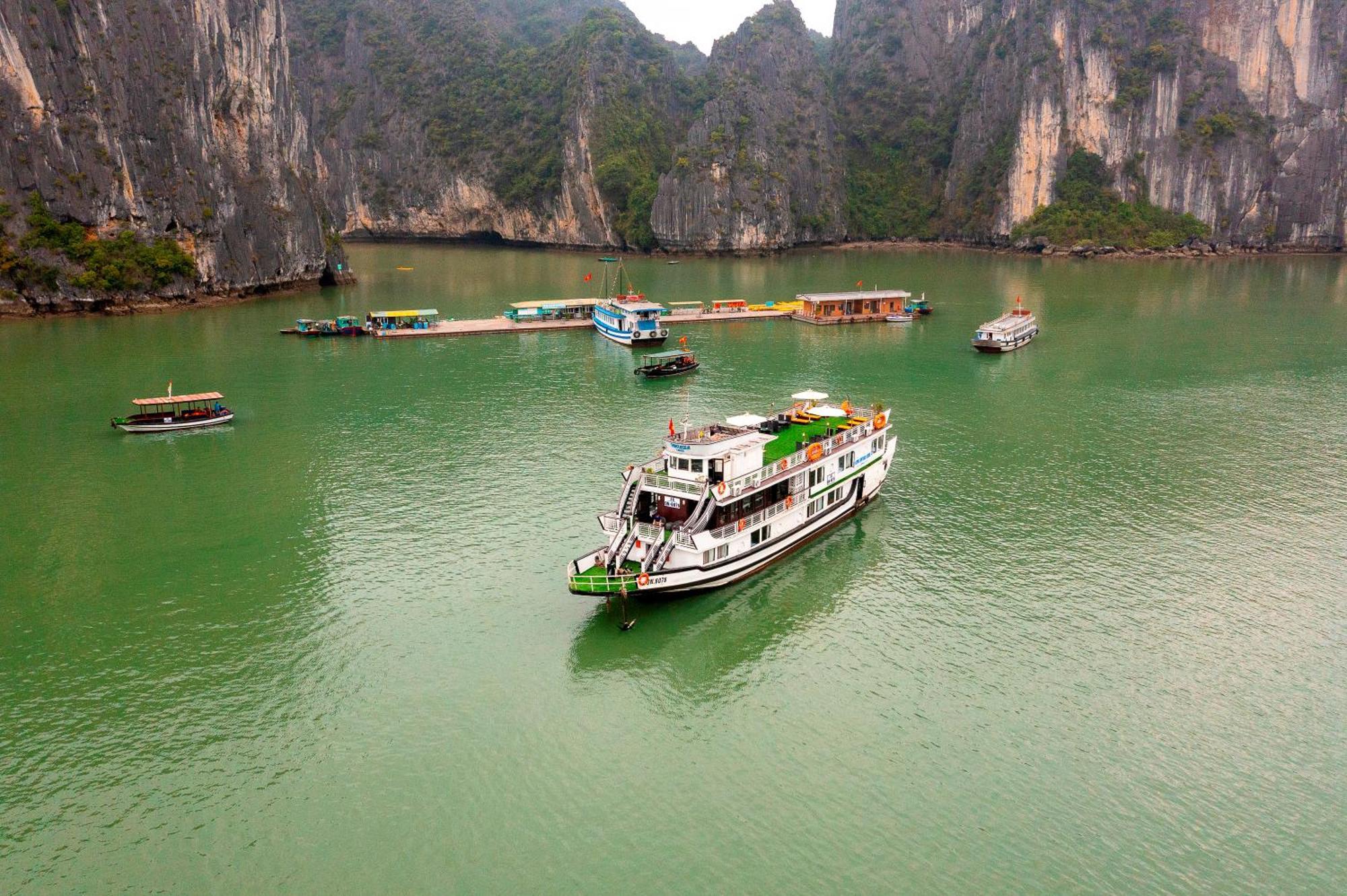 Halong Fantasea Cruise Hotel Ha Long Exterior foto